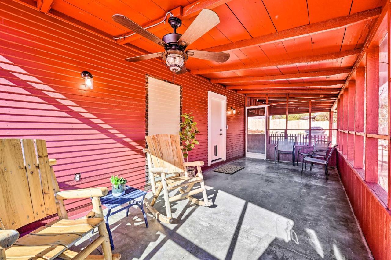 Peaceful Ranch Home With Sierra Nevada Views Woodlake Buitenkant foto